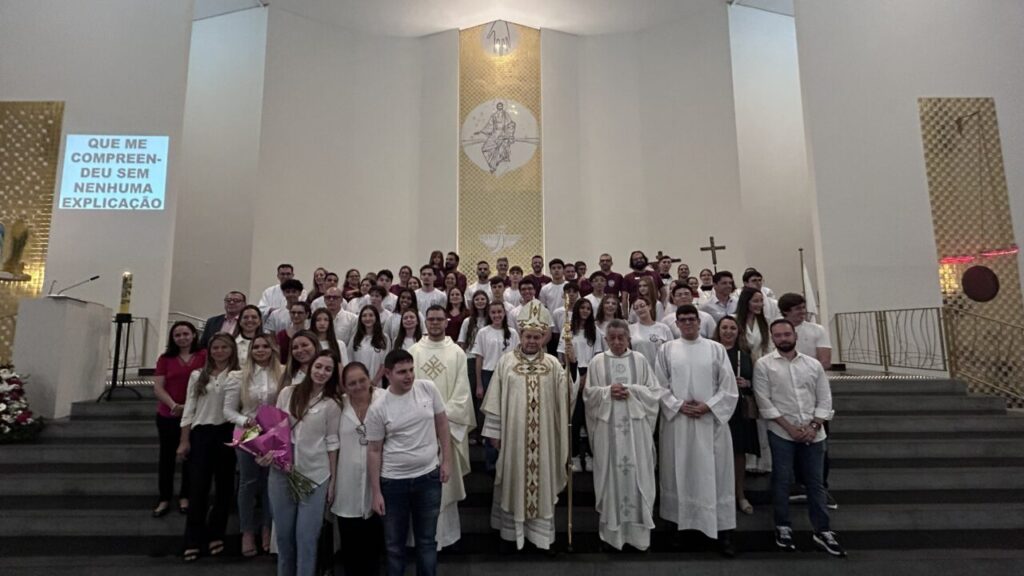 Dom Cícero preside Crismas e missas em festas de São Judas Tadeu e no Dia de Finados - Jornal O São Paulo