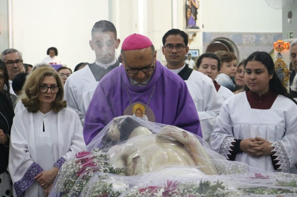 Crismas, peregrinações e Dia de Finados mobilizam fiéis na Região Sé - Jornal O São Paulo