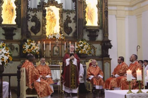 ‘A fé é patrimônio da família’, diz Dom Odilo nos 400 anos da Paróquia Santa Ana, em Santana do Parnaíba - Jornal O São Paulo