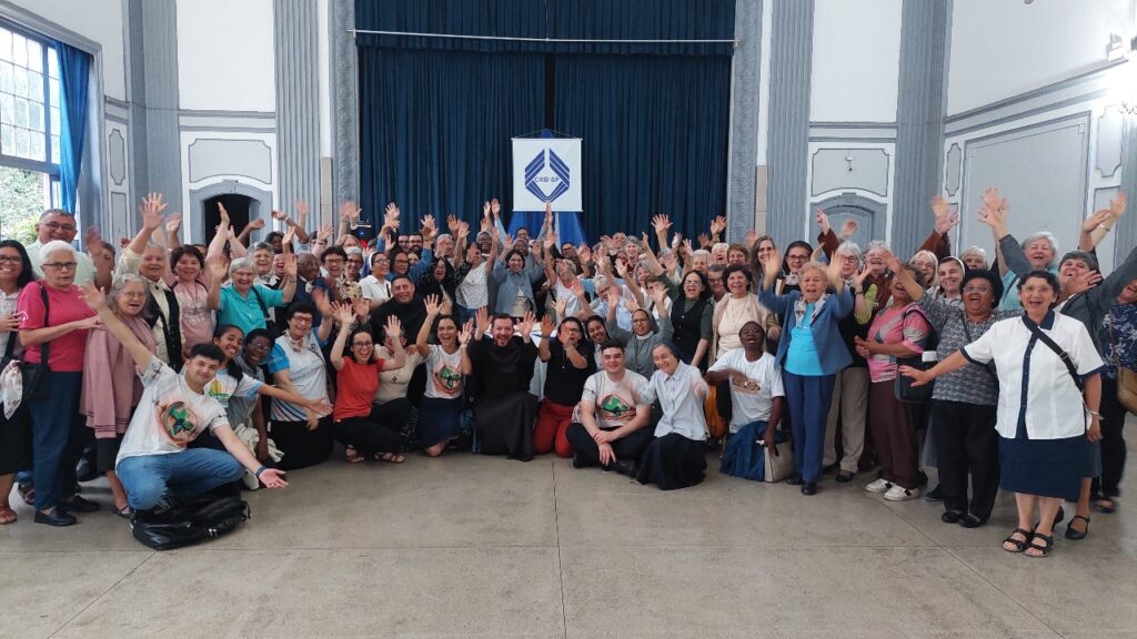 Cardeal Scherer preside missa pelos 60 anos do Regional São Paulo da CRB