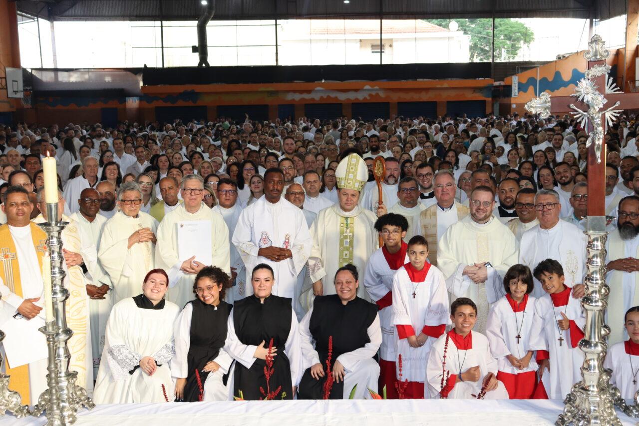 Dom Cícero exorta ministros extraordinários da Sagrada Comunhão a levarem Cristo aos que sofrem - Jornal O São Paulo