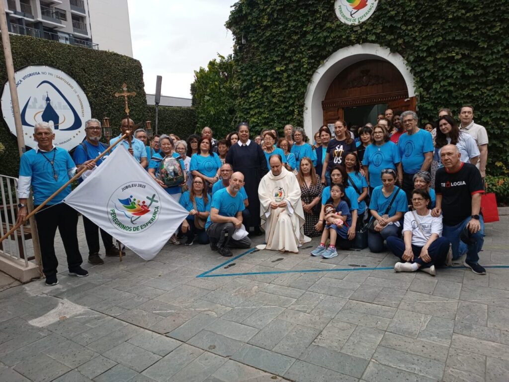 Fiéis da Paróquia Nossa Senhora da Saúde encerram peregrinações a igrejas jubilares - Jornal O São Paulo