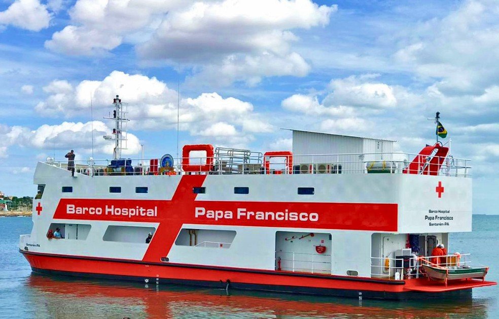 Bispos participantes da COP30 visitam Barcos-Hospitais - Jornal O São Paulo