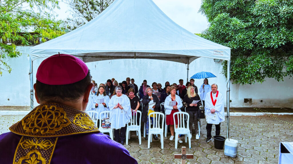 ‘Com Jesus, a morte se transforma em esperança’, afirma Dom Cícero no Dia de Finados - Jornal O São Paulo