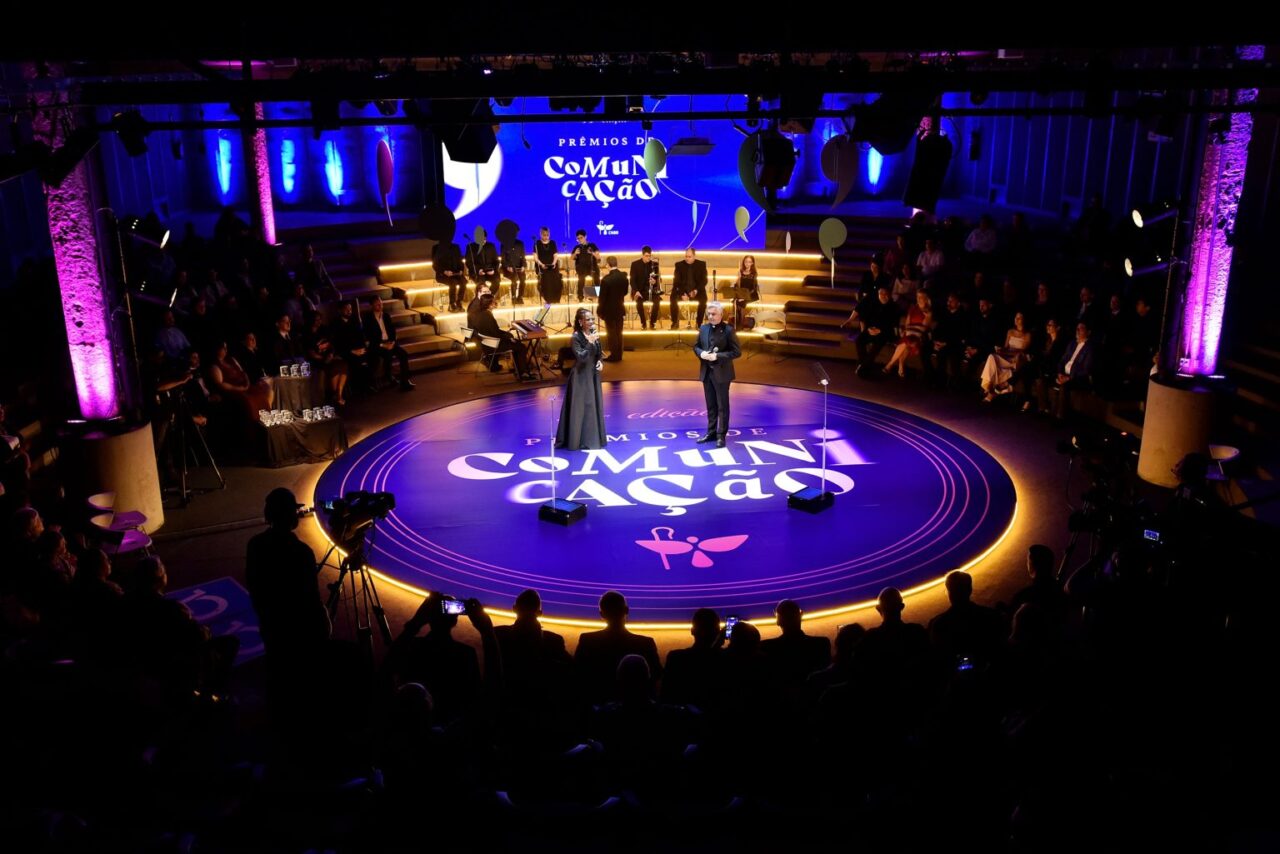 No domingo, 23 de novembro, a CNBB exibirá a Cerimônia de entrega dos Prêmios de Comunicação CNBB – 55ª Edição - Jornal O São Paulo