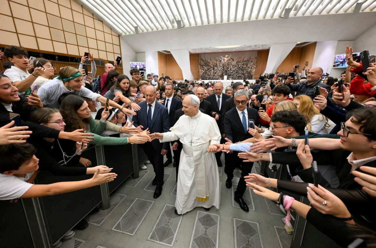 Papa exorta estudantes e educadores a formar ‘constelações educativas’ que orientem o futuro - Jornal O São Paulo