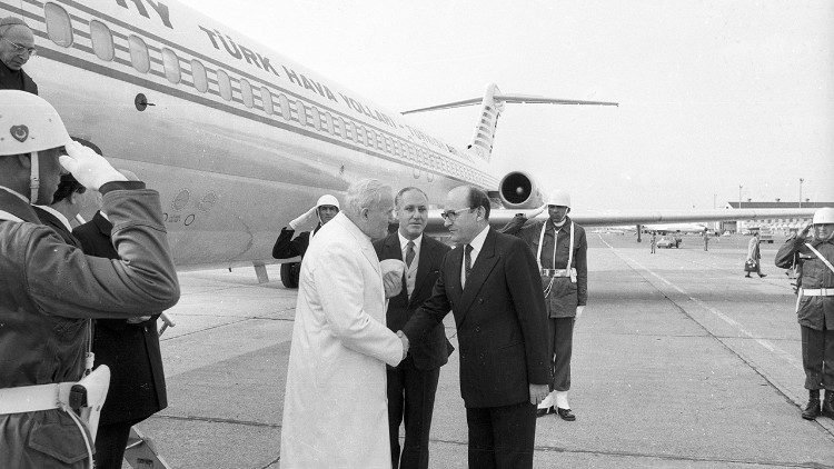 Os passos dos Papas na Turquia, terra dos Concílios onde cresce o diálogo pela unidade - Jornal O São Paulo