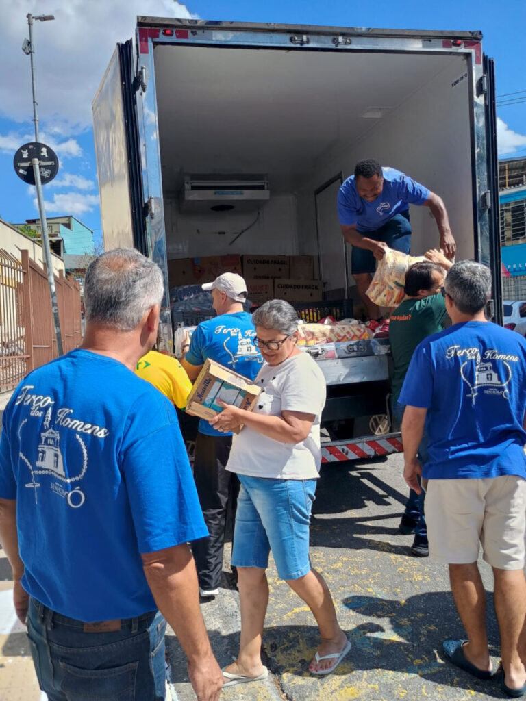 IAM, festas de Nossa das Graças e Crismas mobilizam paróquias na Brasilândia - Jornal O São Paulo