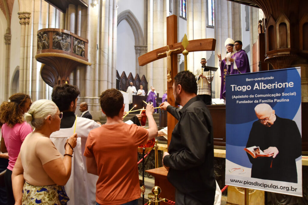 Na Catedral da Sé, Dom Odilo exorta a Família Paulina a viver como ‘peregrinos de esperança’ - Jornal O São Paulo