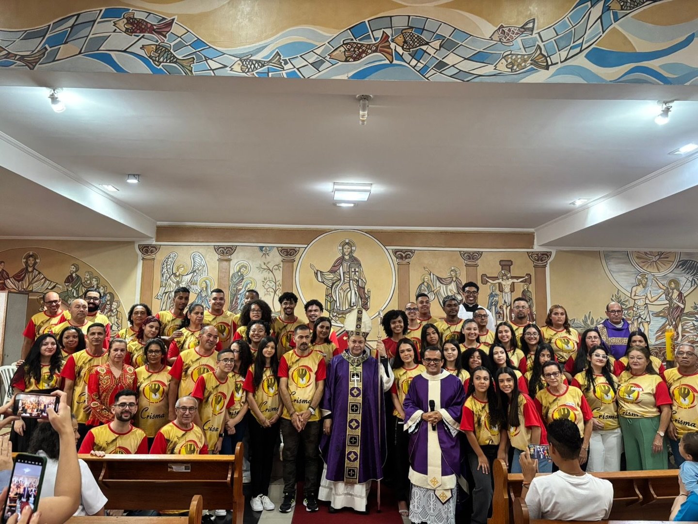 Dom Cícero crisma 168 jovens em 4 paróquias da Região Belém - Jornal O São Paulo