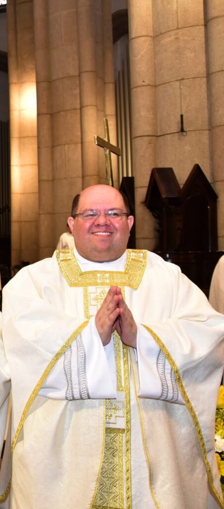 Cardeal Scherer ordena quatro novos padres para a Arquidiocese de São Paulo