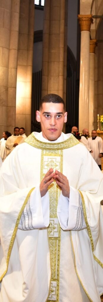 Cardeal Scherer ordena quatro novos padres para a Arquidiocese de São Paulo