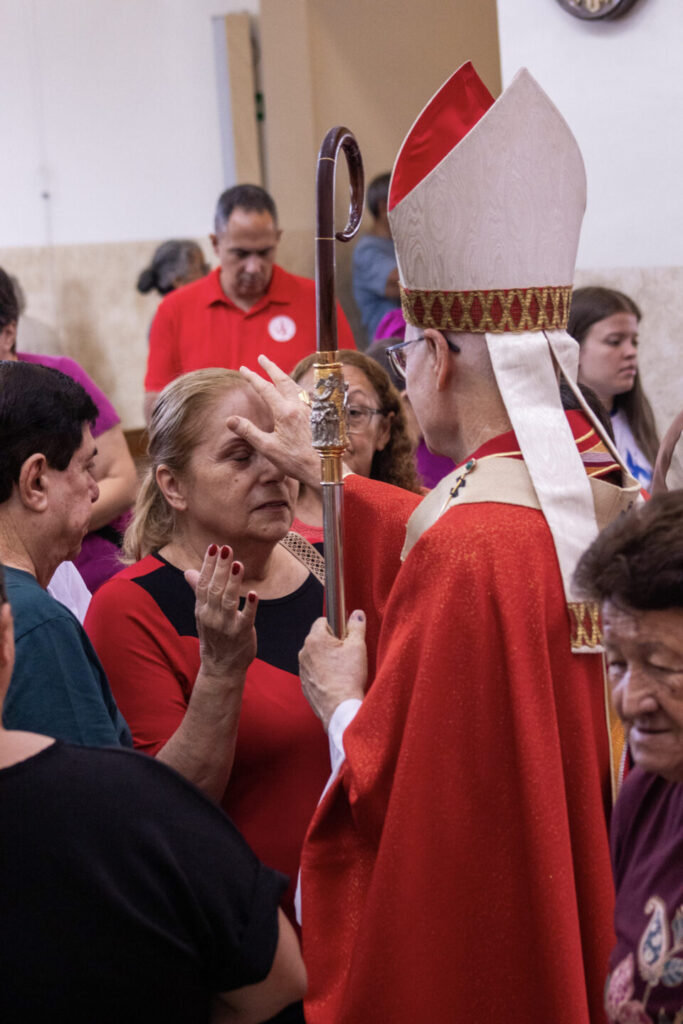 Arcebispo preside missa na festa da copadroeira da Paróquia São Pio X e Santa Luzia - Jornal O São Paulo