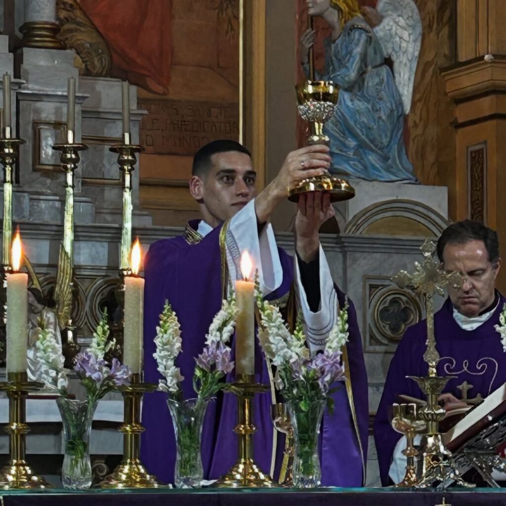Na Região Sé, crismas, festas de padroeiro e retiro da Pastoral Familiar mobilizam fiéis - Jornal O São Paulo