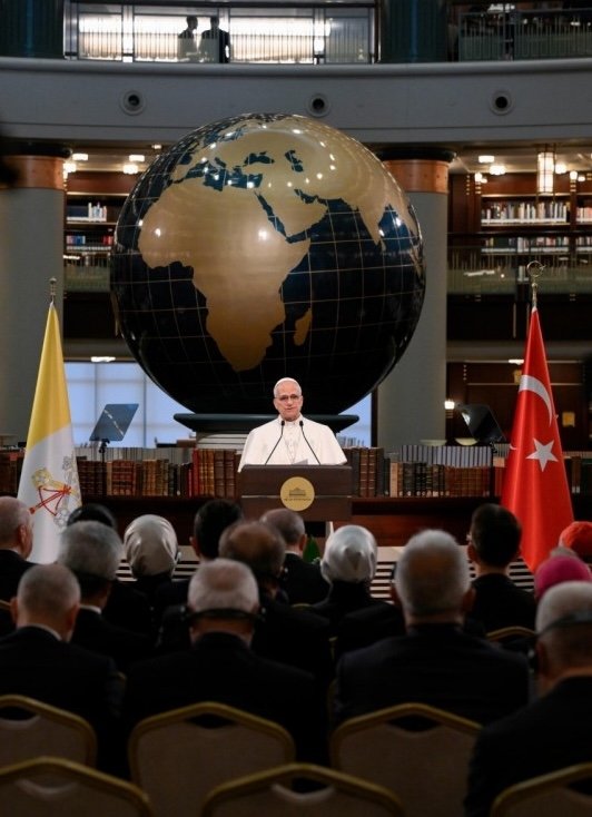 Em 1ª viagem apostólica, Leão XIV exorta à unidade cristã e à busca da paz - Jornal O São Paulo