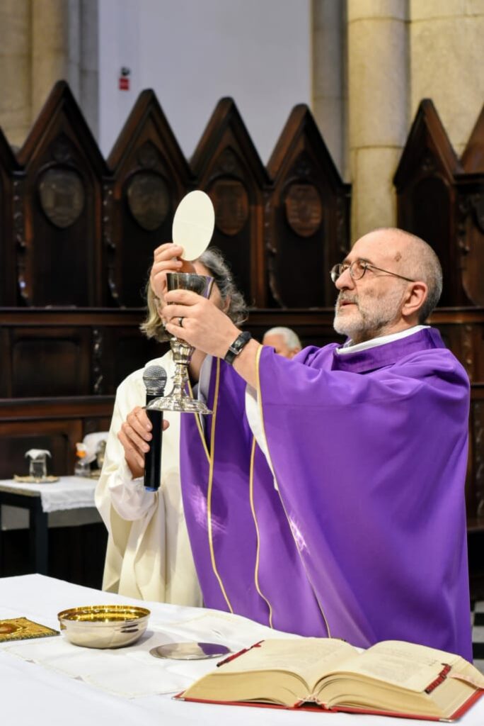 Em preparação para o Natal, acolhidos da Missão Belém participam de missa e de almoço na Catedral da Sé - Jornal O São Paulo