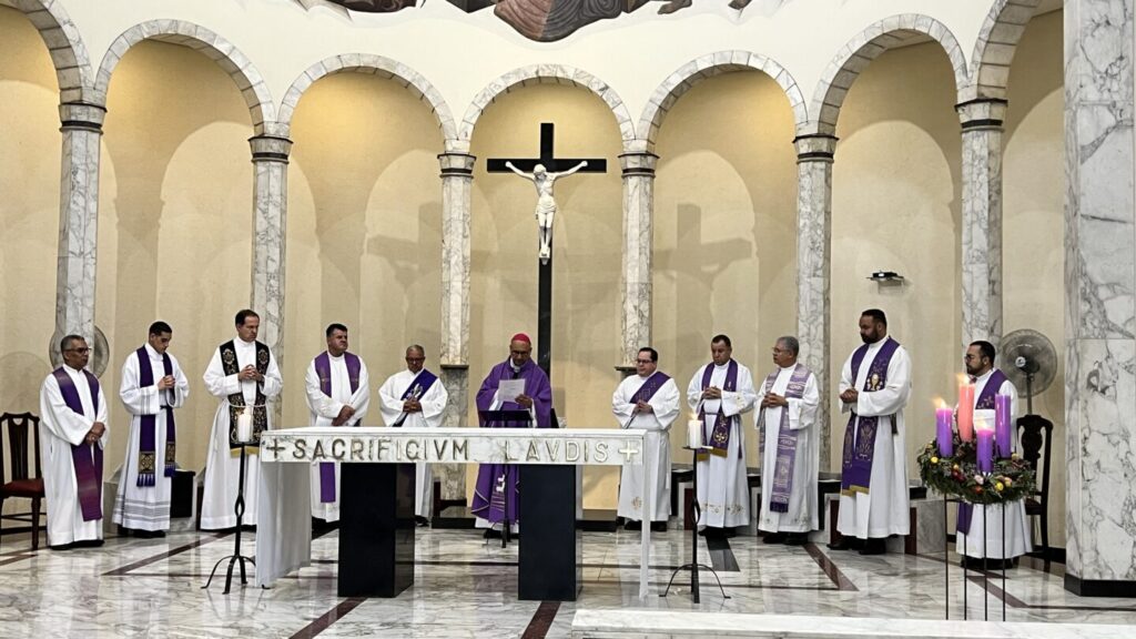 Na Sé, fiéis participam de missas de Natal e da epifania do Senhor - Jornal O São Paulo