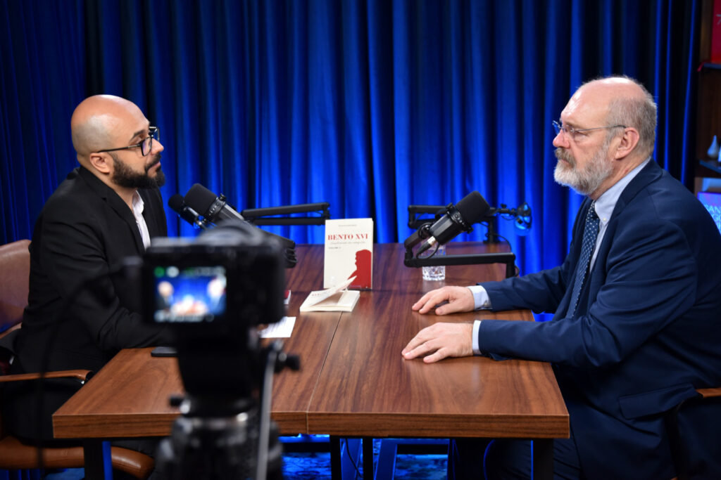 Em novo livro, Silvonei José Protz destaca Bento XVI como mestre da catequese - Jornal O São Paulo