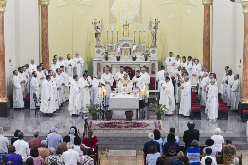Dom Carlos Silva celebra 5 anos de episcopado - Jornal O São Paulo