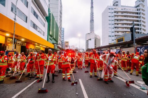 Limpeza urbana na capital paulista recolhe 674 toneladas de resíduos no carnaval