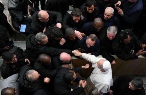 Aos padres de Roma, Leão XIV pede mútua amizade e cuidado com a inveja e as armadilhas da internet