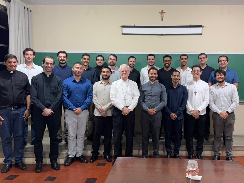 Dom Odilo Scherer visita o Seminário Propedêutico da Arquidiocese - Jornal O São Paulo